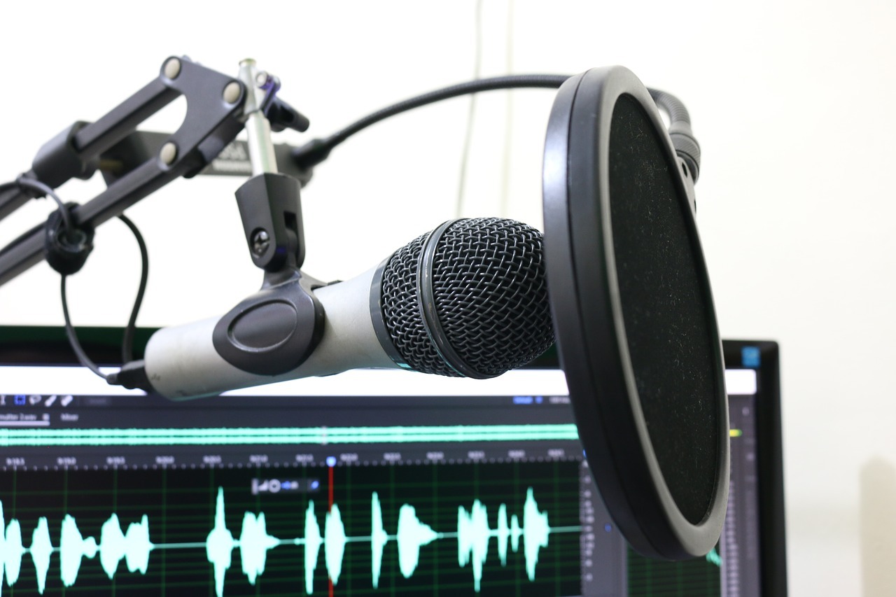 podcast-microphone